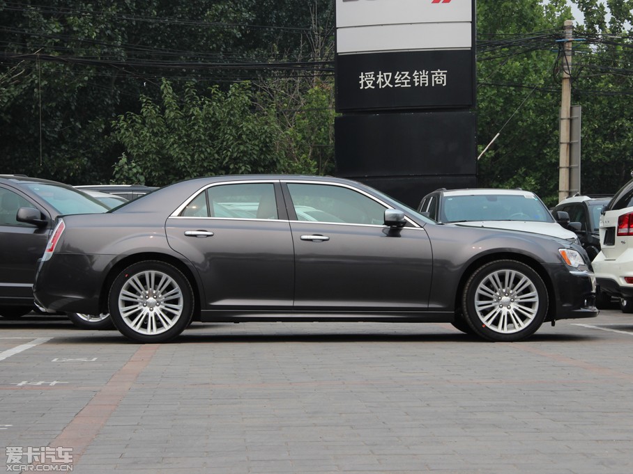 2014R˹300C(M) 3.0L ׿Խ