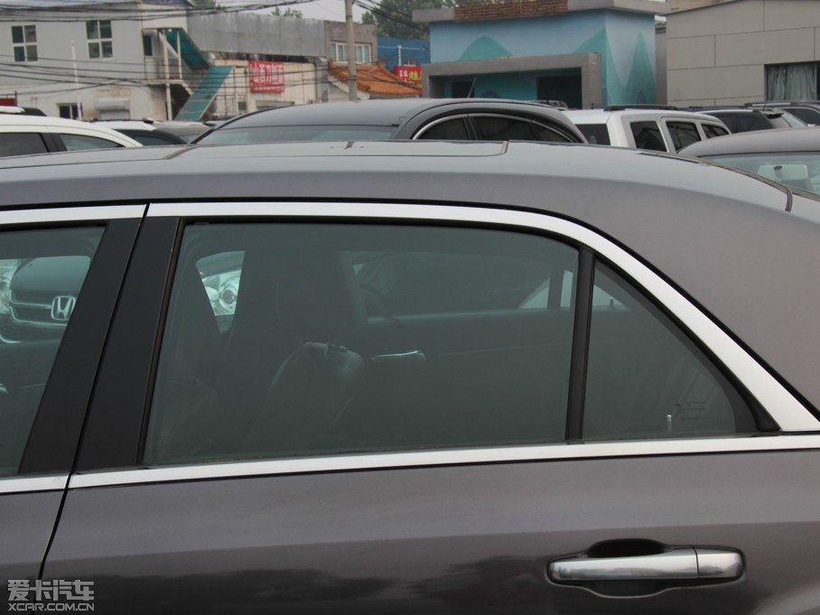 2014R˹300C(M) 3.0L ׿Խ