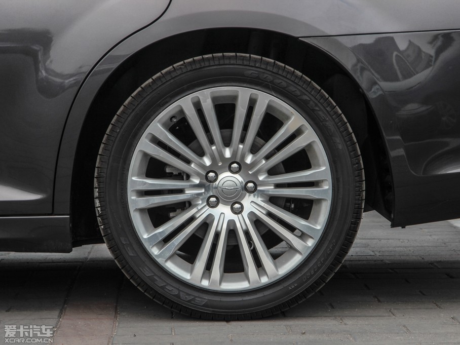 2014R˹300C(M) 3.0L ׿Խ