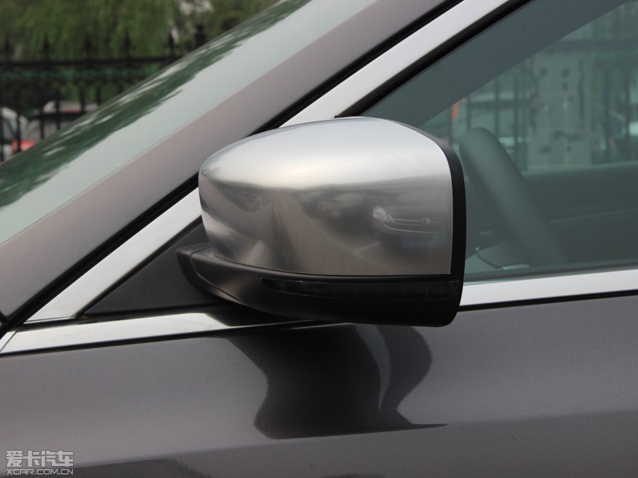 2014R˹300C(M(jn)) 3.0L ׿Խ