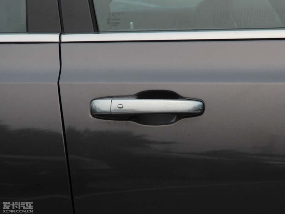 2014R˹300C(M) 3.0L ׿Խ