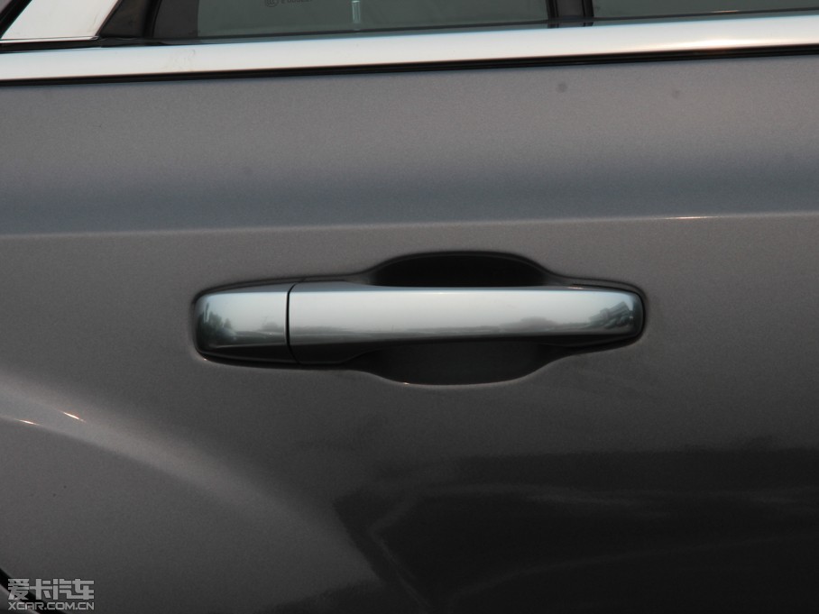 2014R˹300C(M) 3.0L ׿Խ