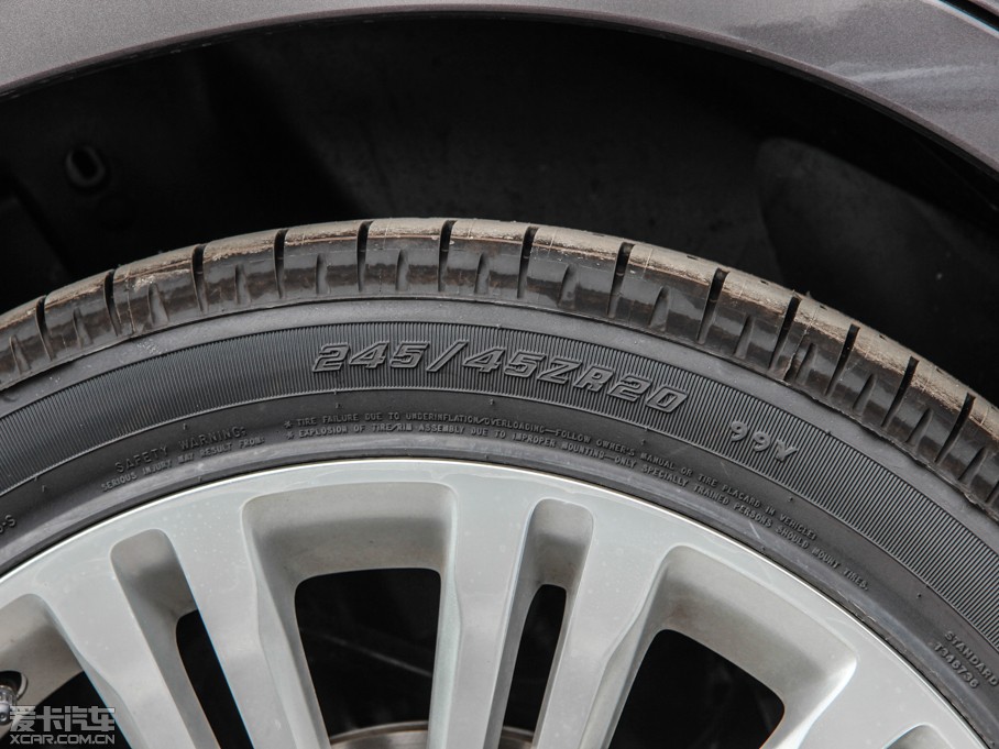 2014R˹300C(M) 3.0L ׿Խ