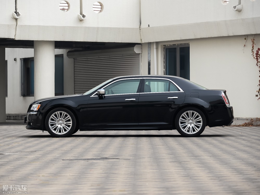 2014R˹300C(M(jn)) 3.0L ׿Խ