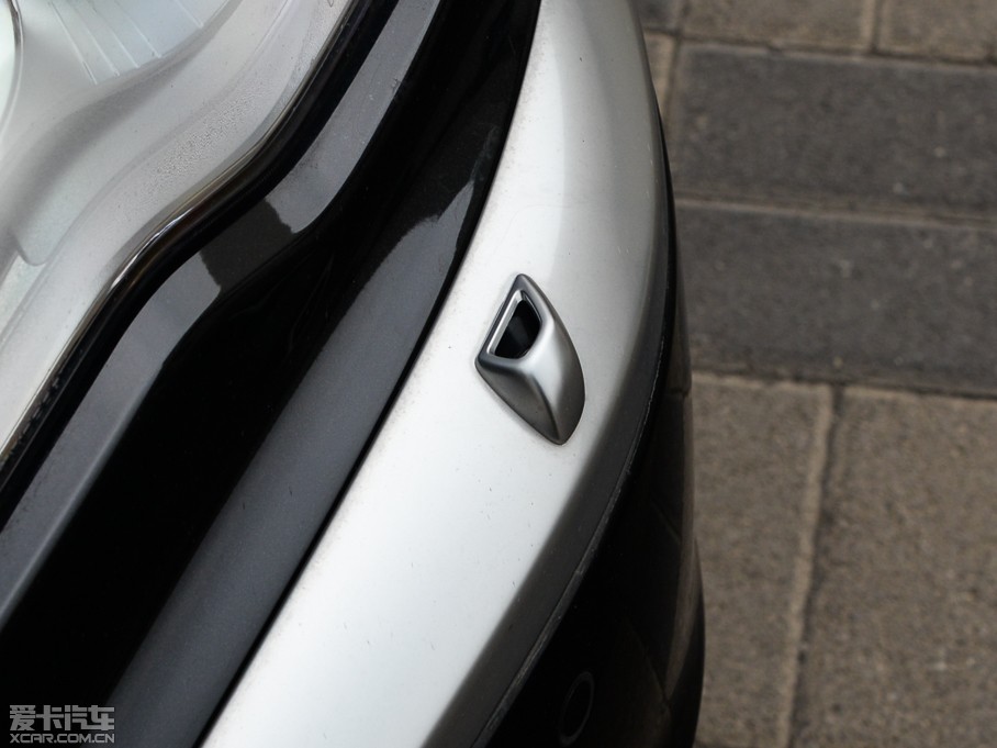 2014R˹300C(M(jn)) 3.0L ׿Խ