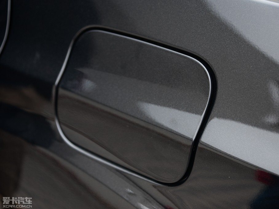 2014R˹300C(M) 3.0L ׿Խ