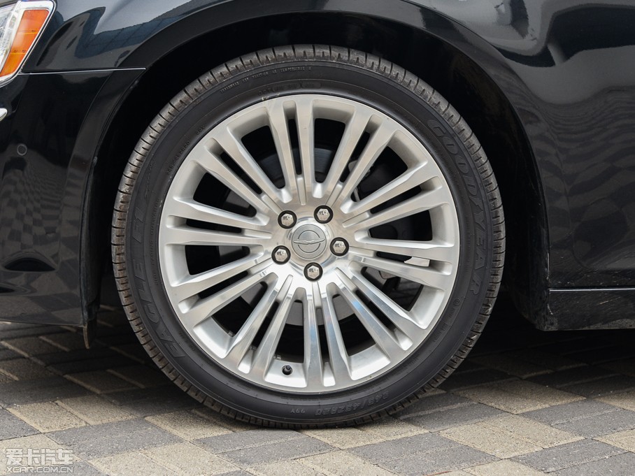 2014R˹300C(M) 3.0L ׿Խ