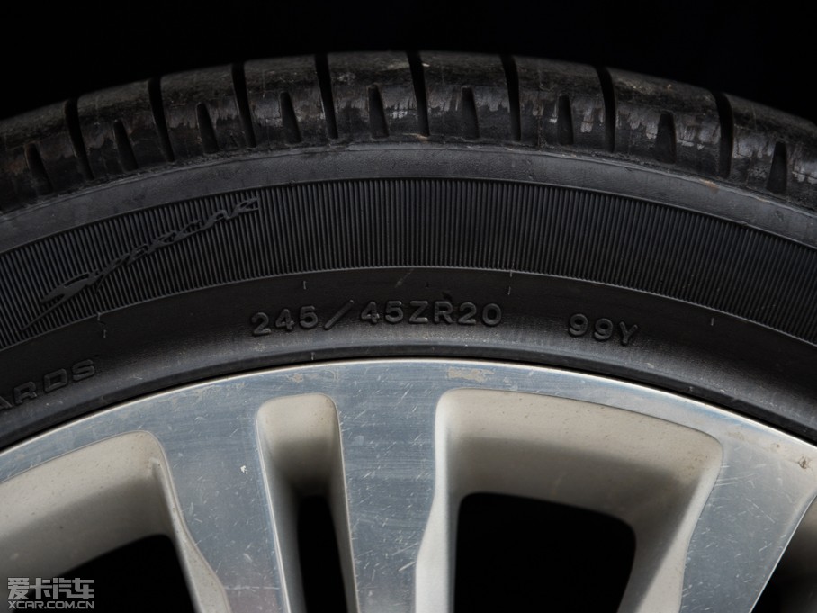 2014R˹300C(M) 3.0L ׿Խ