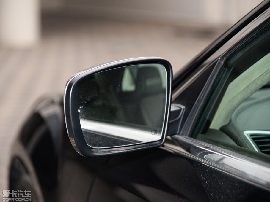 2014R˹300C(M) 3.0L ׿Խ