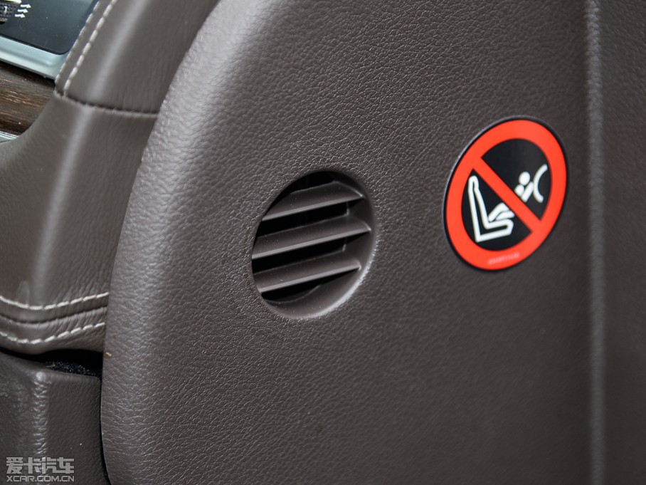 2014R˹300C(M) 3.0L ׿Խ