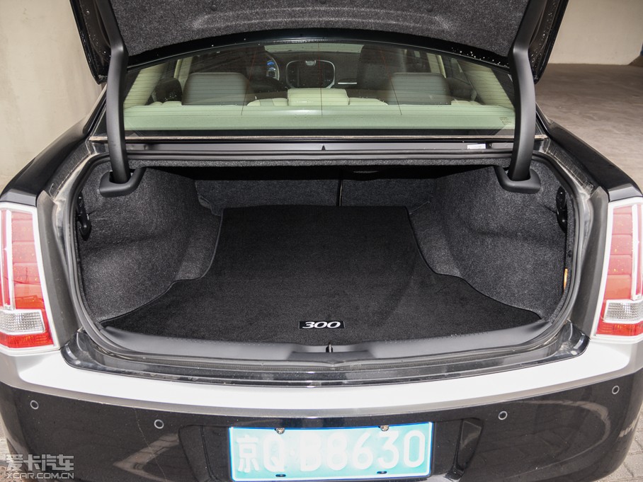 2014R˹300C(M) 3.0L ׿Խ