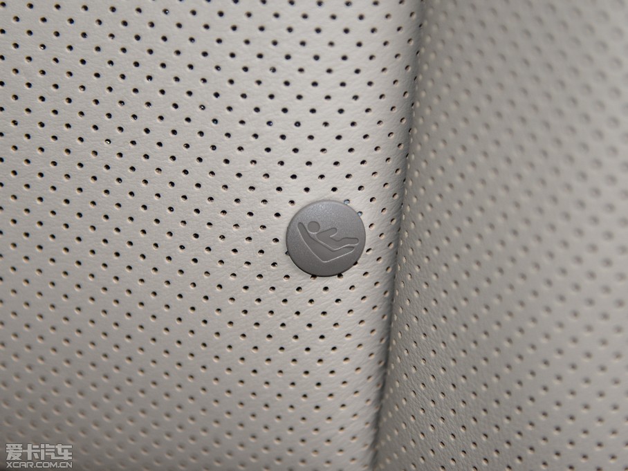 2014R˹300C(M) 3.0L ׿Խ