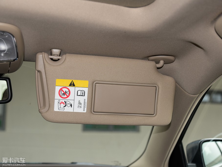 2014R˹300C(M(jn)) 3.0L ׿Խ