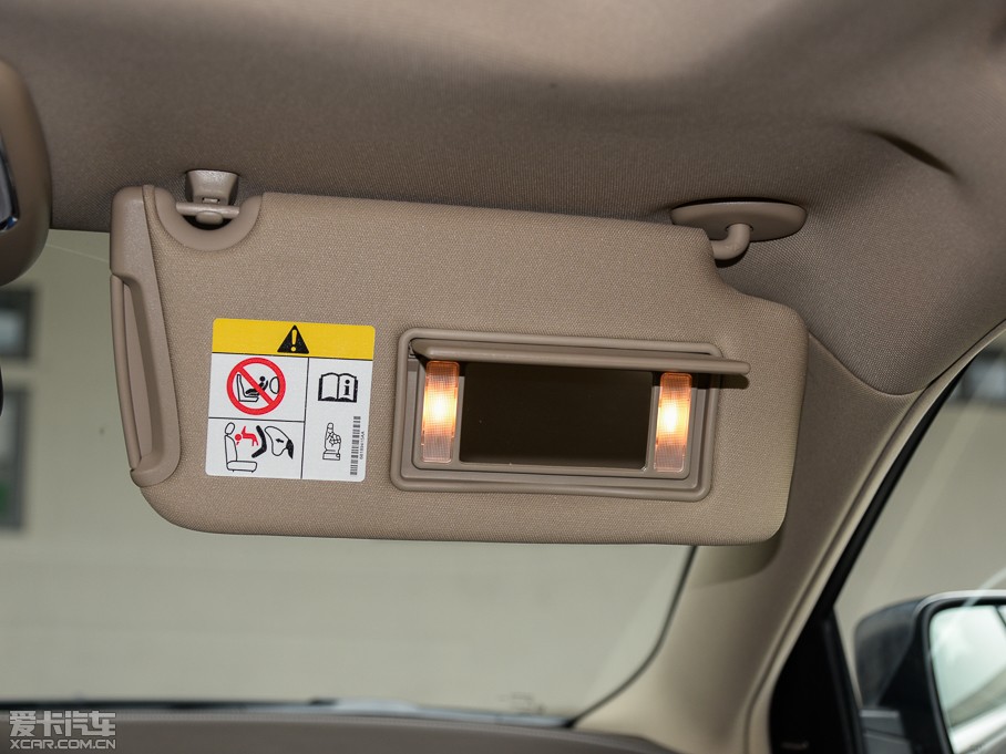 2014R˹300C(M) 3.0L ׿Խ