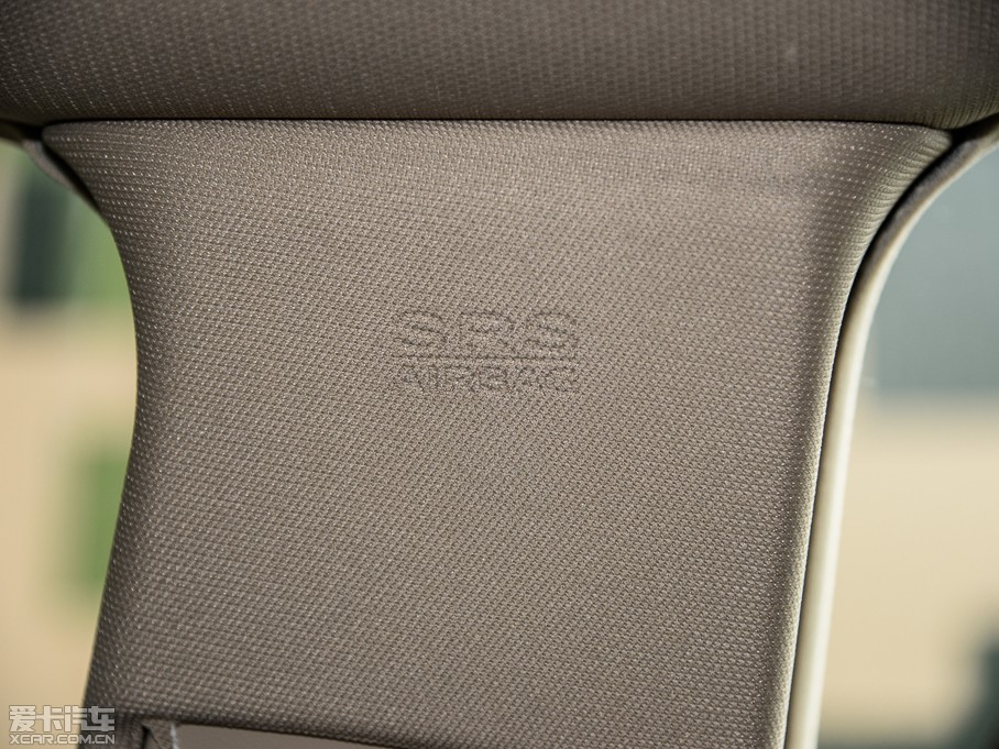 2014R˹300C(M) 3.0L ׿Խ