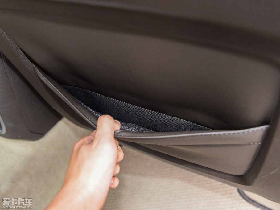 2014R˹300C(M) 3.0L ׿Խ