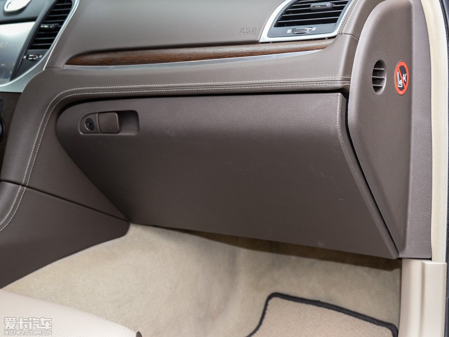 2014R˹300C(M) 3.0L ׿Խ