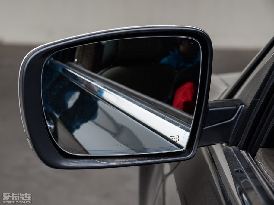 2014R˹300C(M) 3.0L ׿Խ