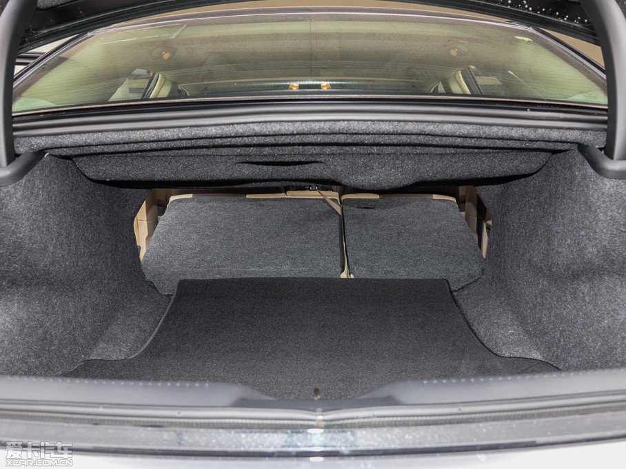 2014R˹300C(M) 3.0L ׿Խ