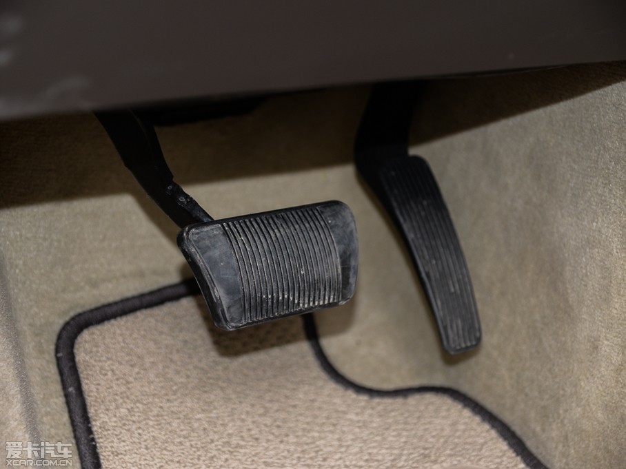 2014R˹300C(M) 3.0L ׿Խ