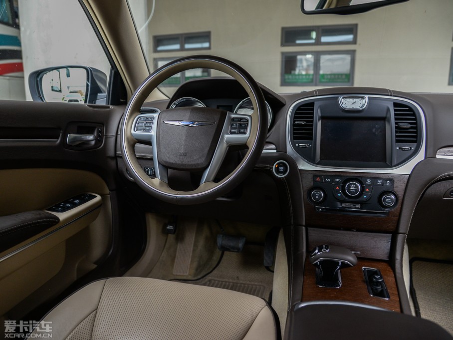 2014R˹300C(M) 3.0L ׿Խ