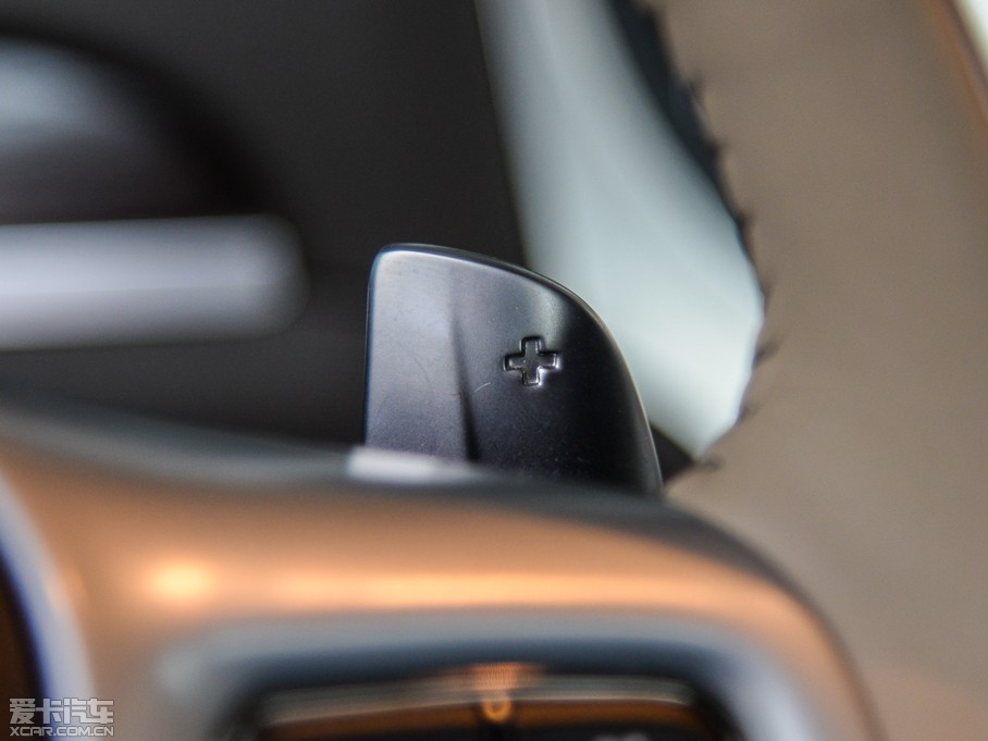 2014R˹300C(M) 3.0L ׿Խ