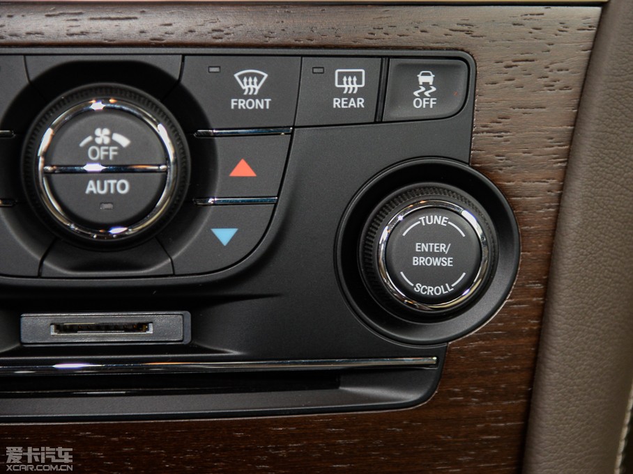 2014R˹300C(M) 3.0L ׿Խ