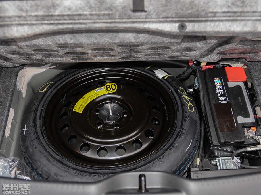 2014R˹300C(M(jn)) 3.0L ׿Խ