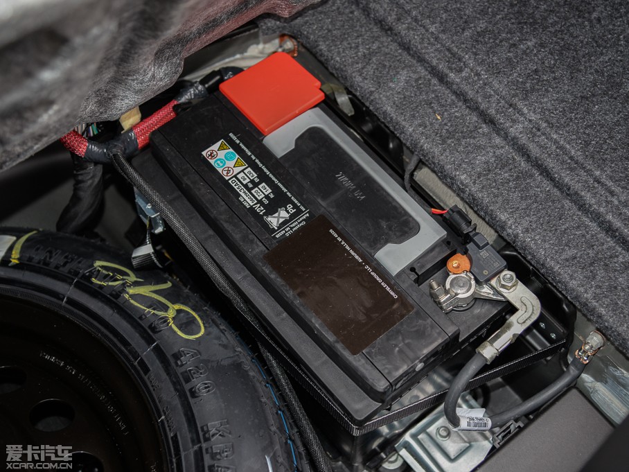 2014R˹300C(M) 3.0L ׿Խ