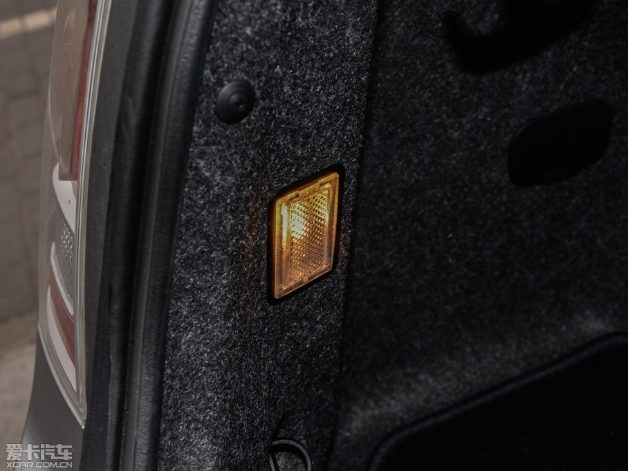 2014R˹300C(M) 3.0L ׿Խ