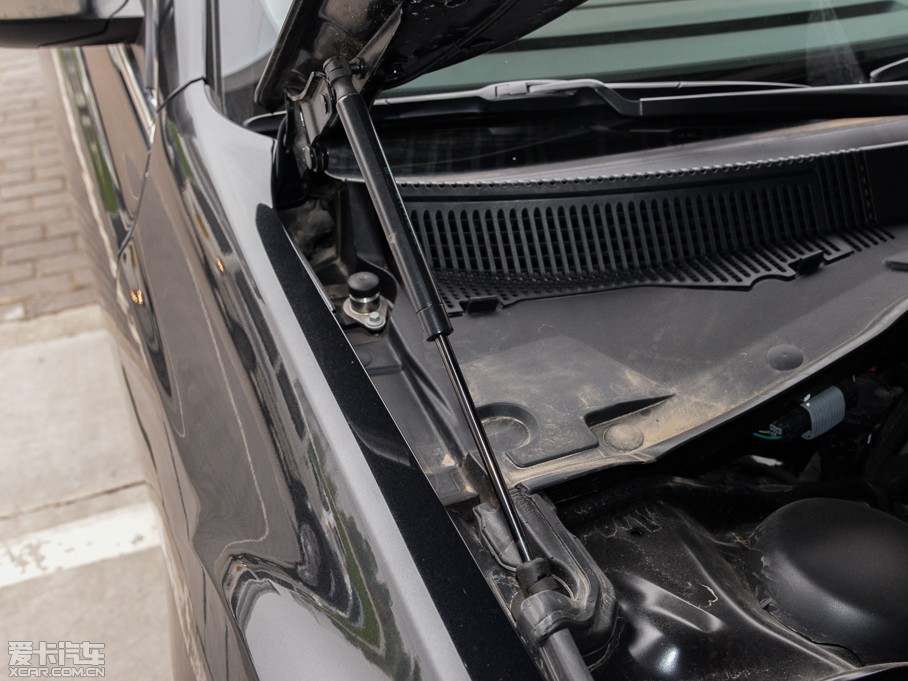 2014R˹300C(M) 3.0L ׿Խ