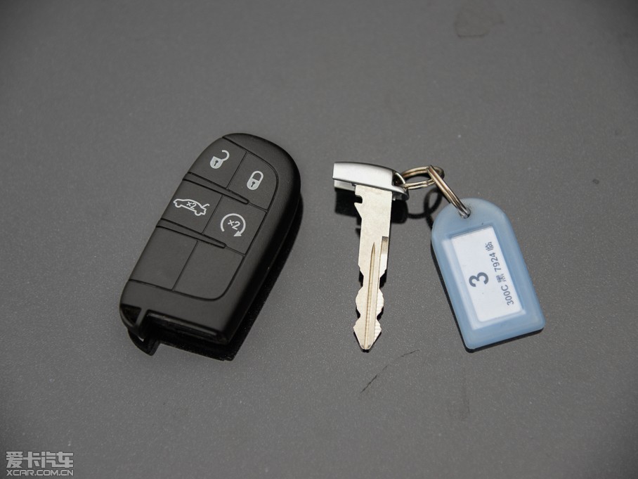 2014R˹300C(M) 3.0L ׿Խ