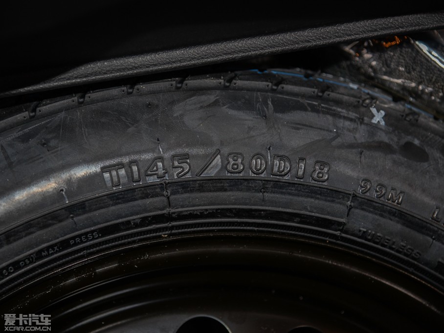 2014R˹300C(M) 3.0L ׿Խ