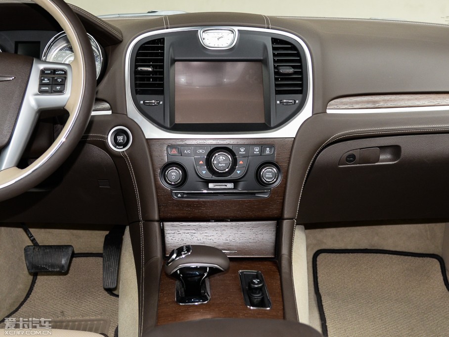 2014R˹300C(M) 3.0L ׿Խ