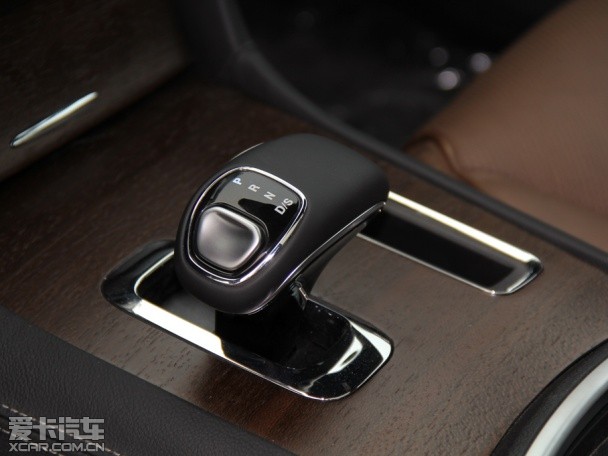 克萊斯勒(進口)2014款克萊斯勒300C