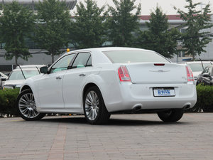 2014款3.0L 卓越版 整体外观