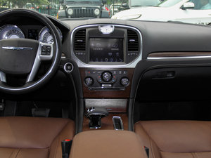 2014款3.0L 卓越版 中控区