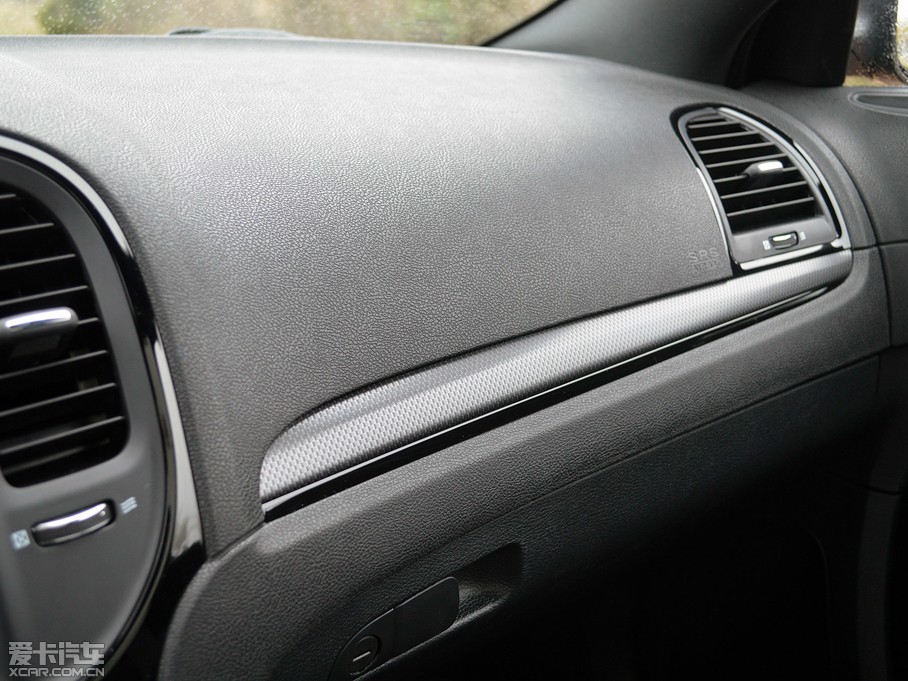 2015R˹300C(M(jn)) S