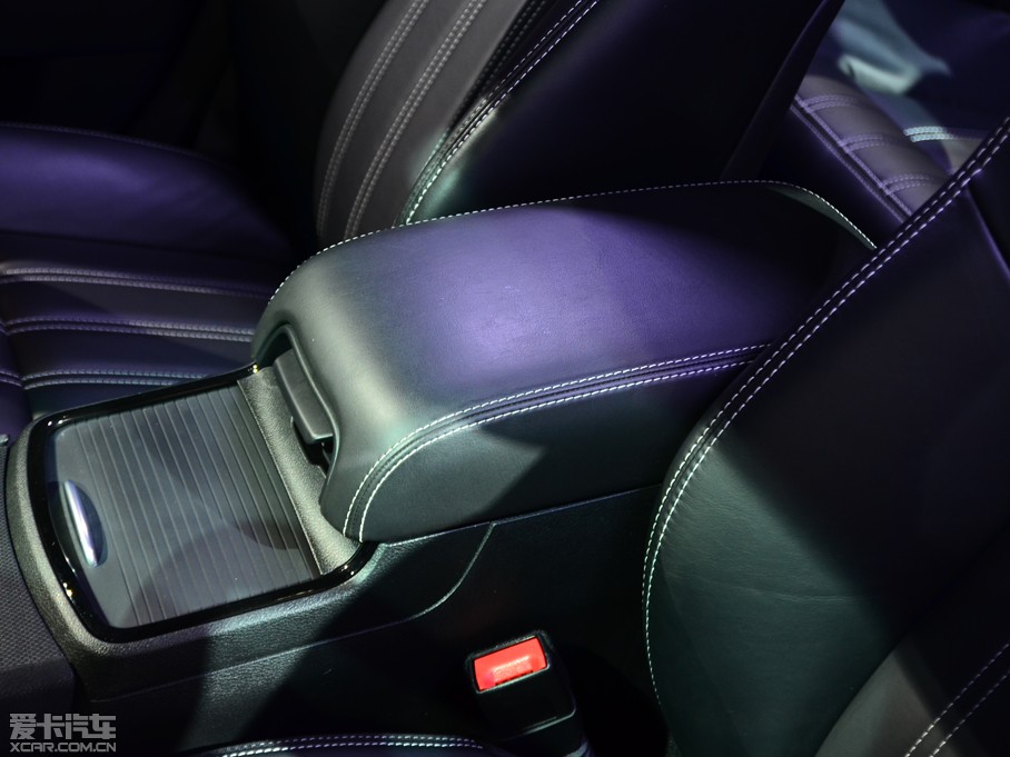 2015R˹300C(M(jn)) S