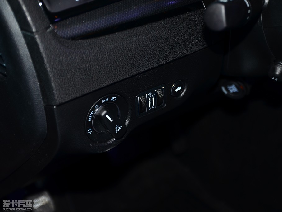 2015R˹300C(M(jn)) S