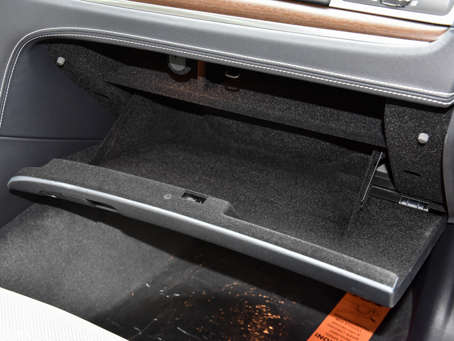 2016R˹300C(M) 3.0L Խ