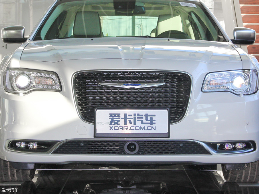 2016R˹300C(M(jn)) 3.0L Խ