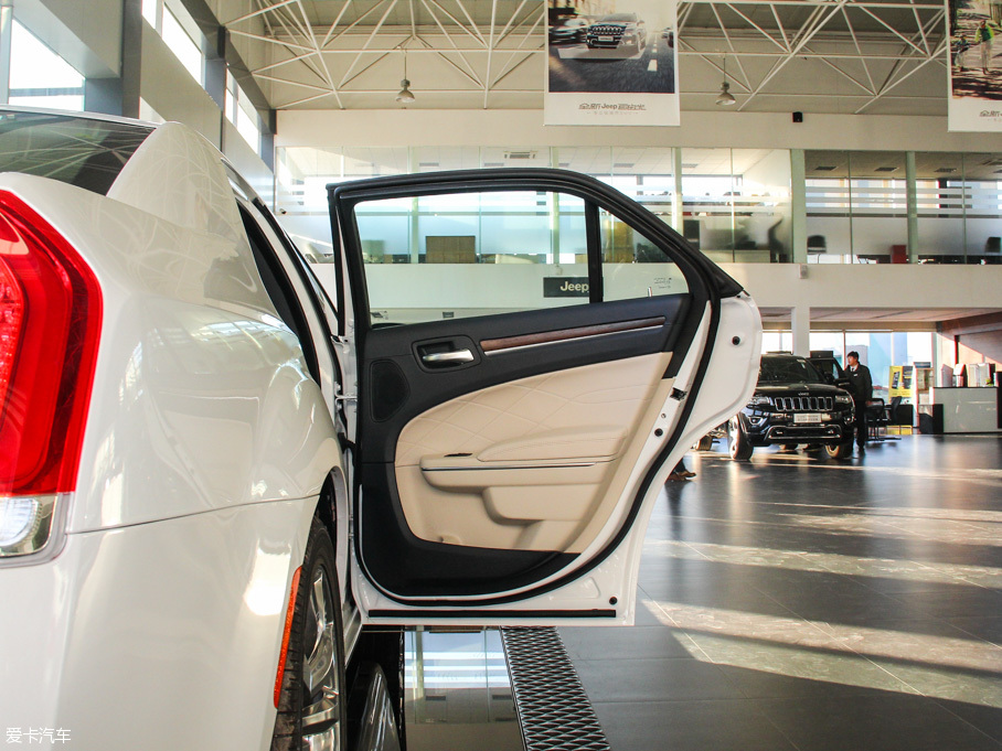 2016R˹300C(M) 3.0L Խ