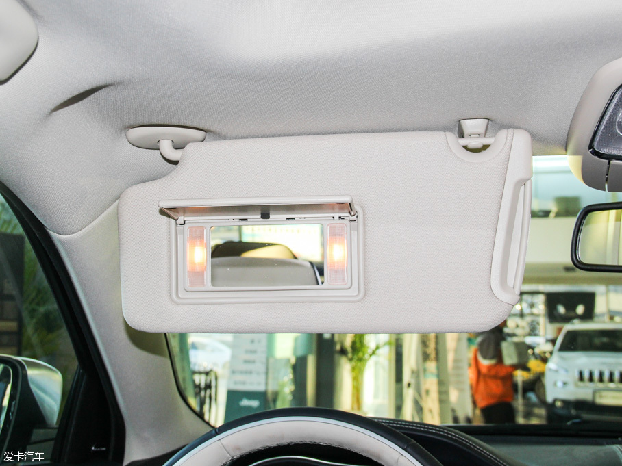 2016R˹300C(M) 3.0L Խ