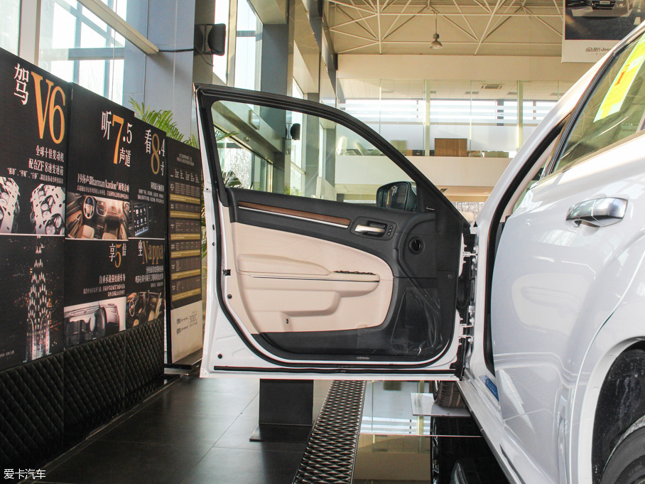 2016R˹300C(M) 3.0L Խ