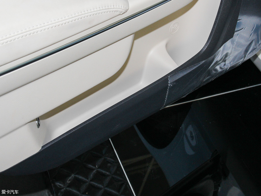 2016R˹300C(M) 3.0L Խ