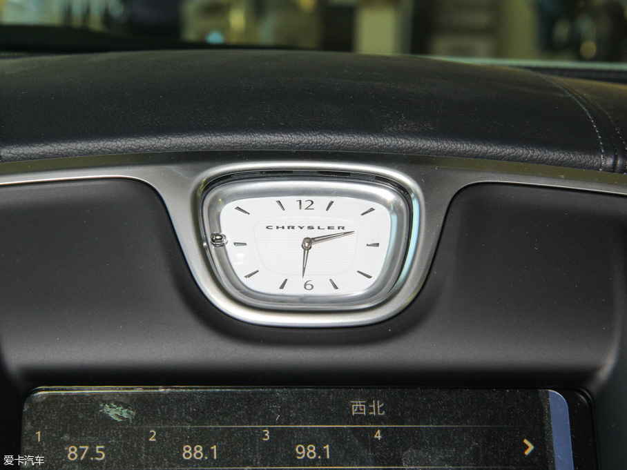 2016R˹300C(M(jn)) 3.0L Խ