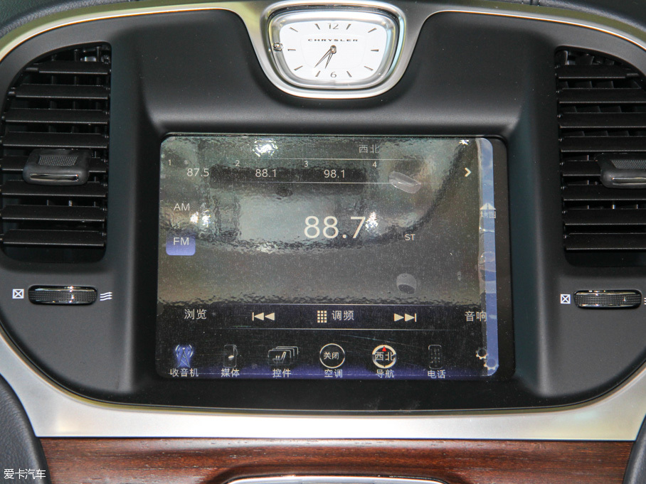 2016R˹300C(M(jn)) 3.0L Խ