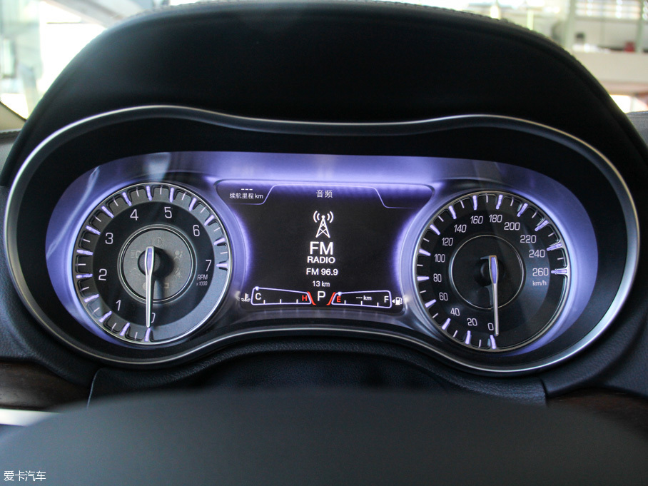 2016R˹300C(M) 3.0L Խ