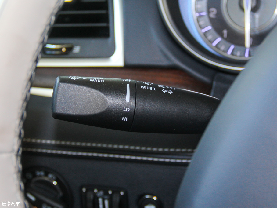 2016R˹300C(M) 3.0L Խ